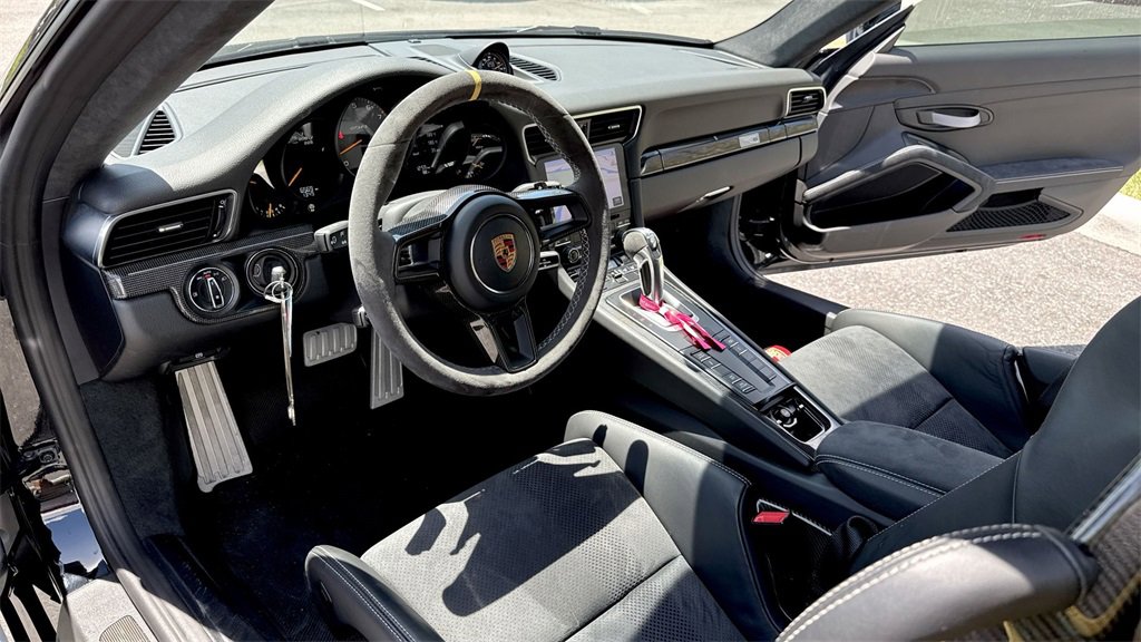 Used 2019 Porsche 911 GT3 RS image 36