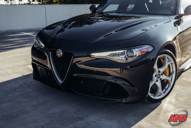 Used 2019 Alfa Romeo Giulia Quadrifoglio w/ Driver Assist Dynamic Package image 25