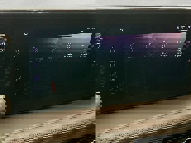 Used 2025 Buick Encore GX Sport Touring w/ Comfort Package image 17