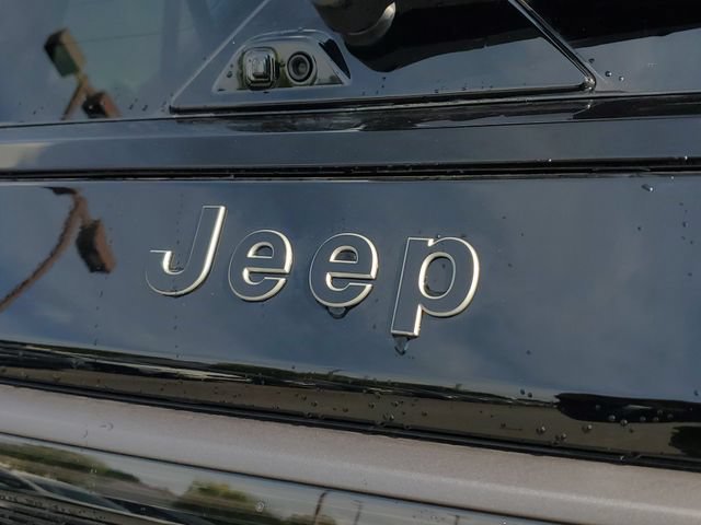 New 2026 Jeep Grand Wagoneer L Summit AWD/4WD image 6