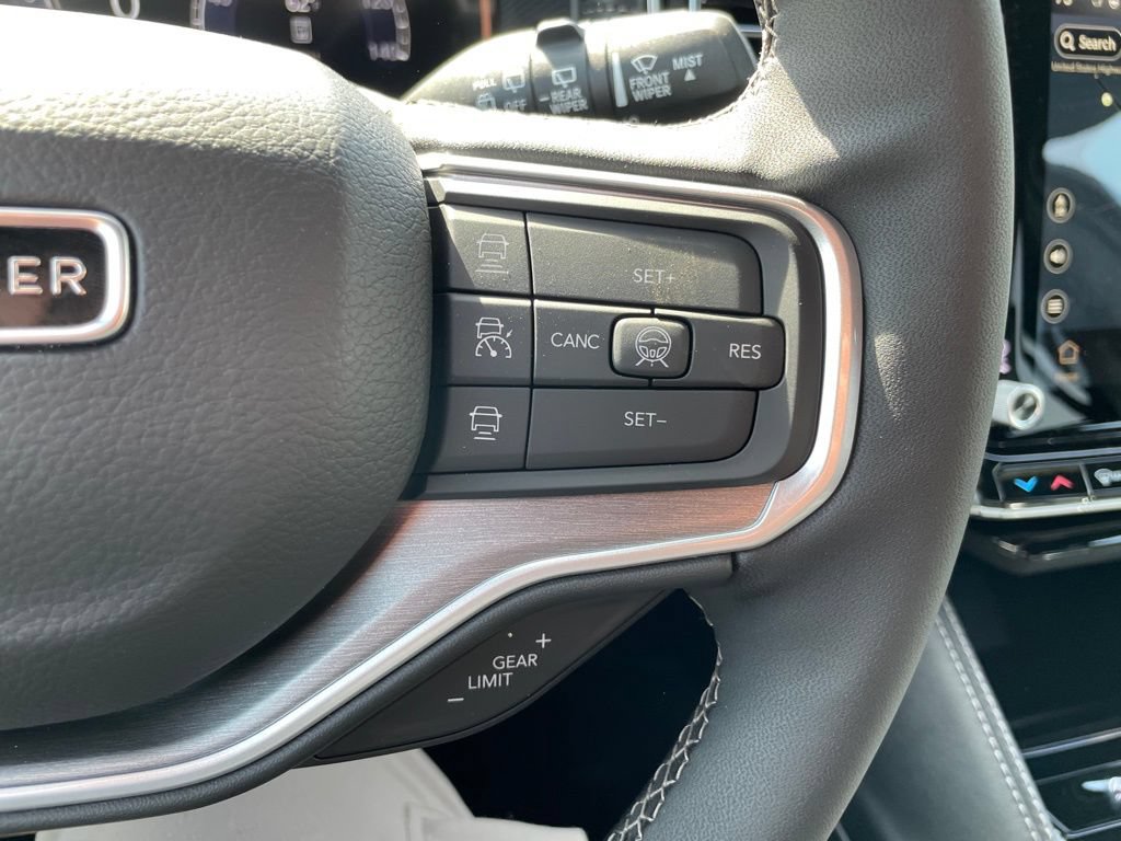 New 2026 Jeep Grand Wagoneer Limited w/ Premium Group II AWD/4WD image 23