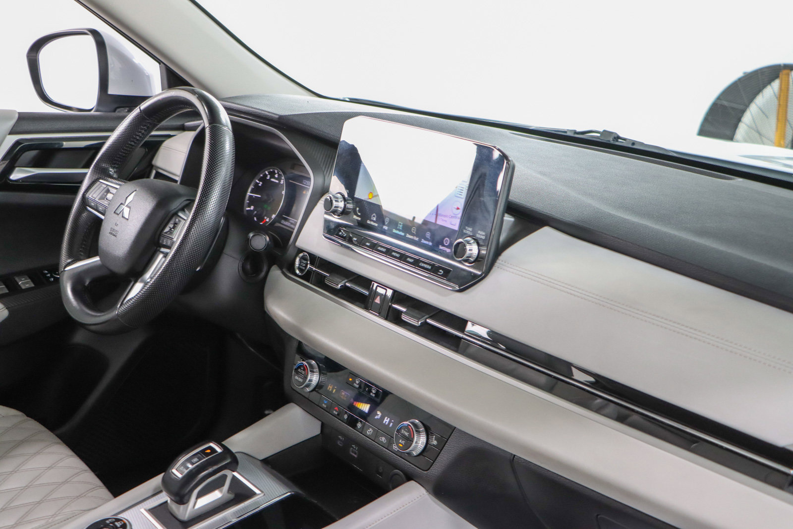 Used 2022 Mitsubishi Outlander SEL image 26