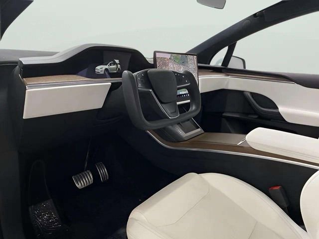 Used 2022 Tesla Model X image 66