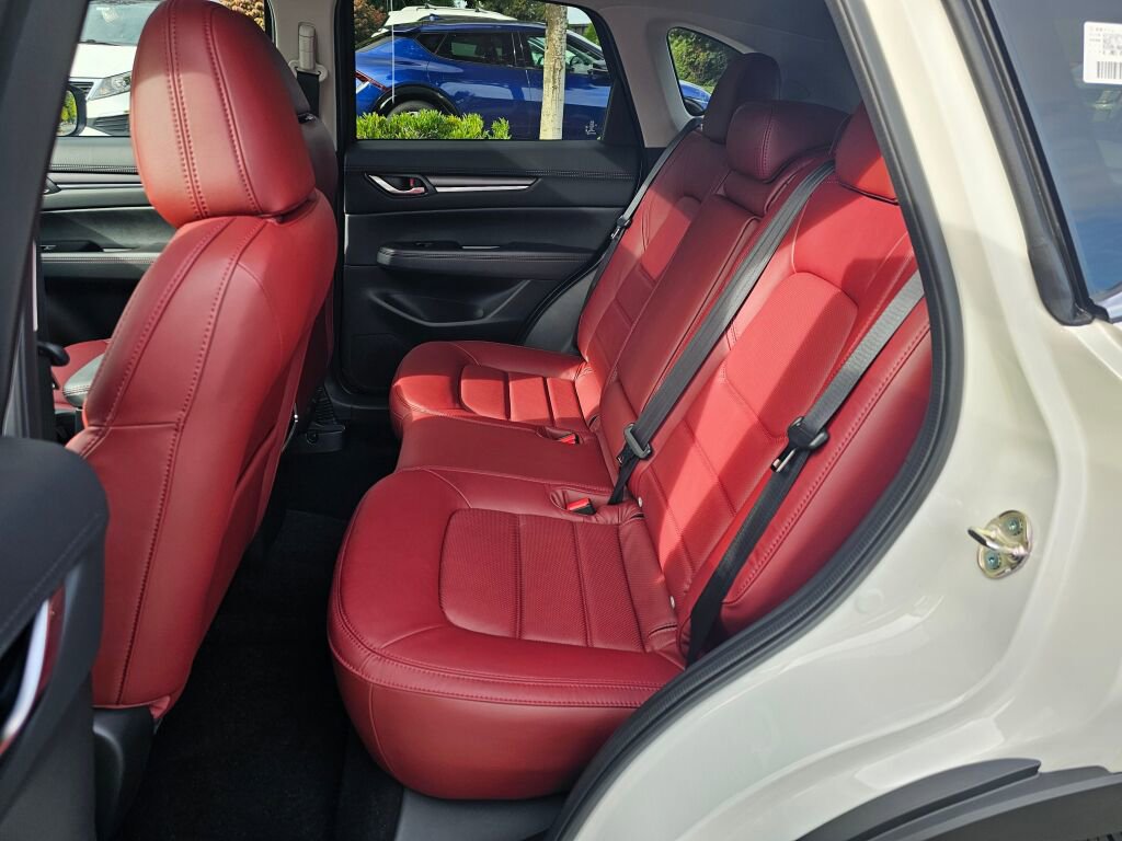 New 2025 MAZDA CX-5 Carbon Edition image 24