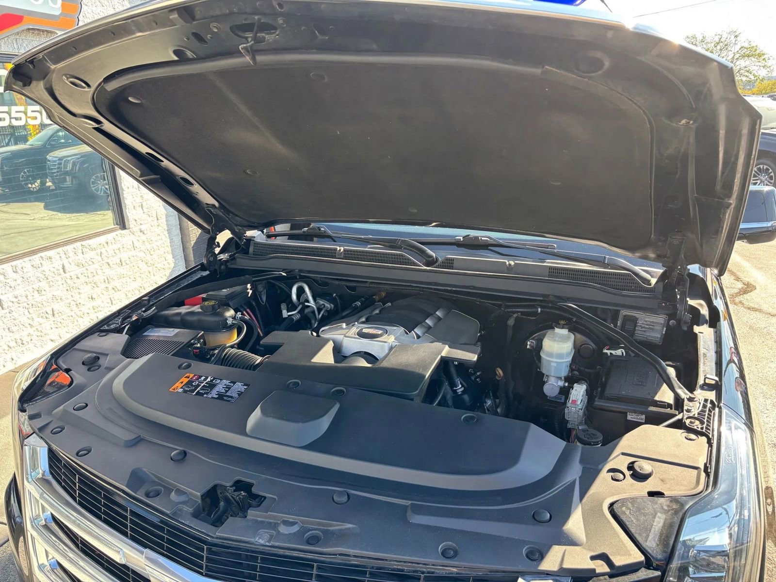 Used 2020 Cadillac Escalade Premium Luxury image 21