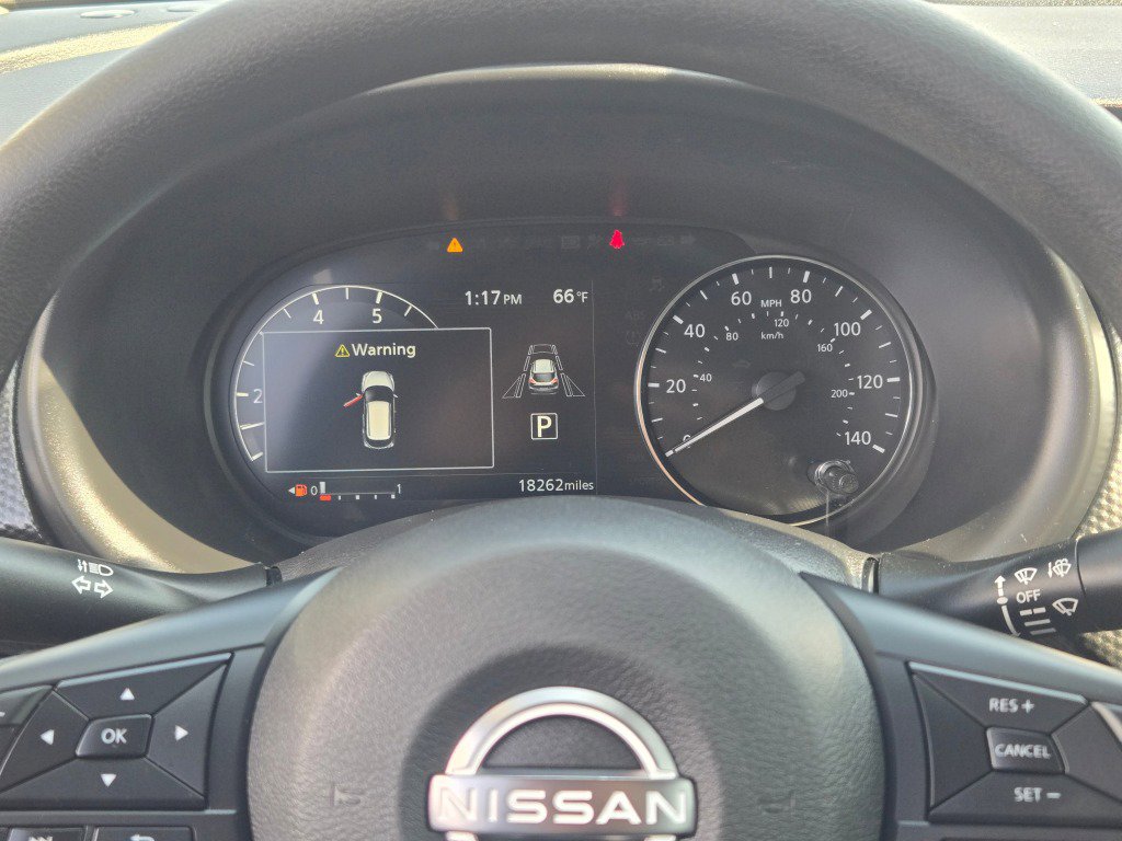 Used 2023 Nissan Kicks SV FWD image 31