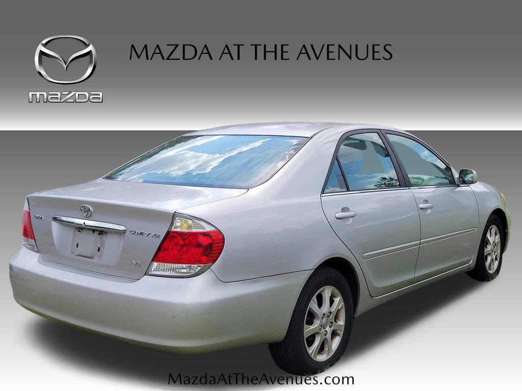 Used 2005 Toyota Camry XLE FWD image 15
