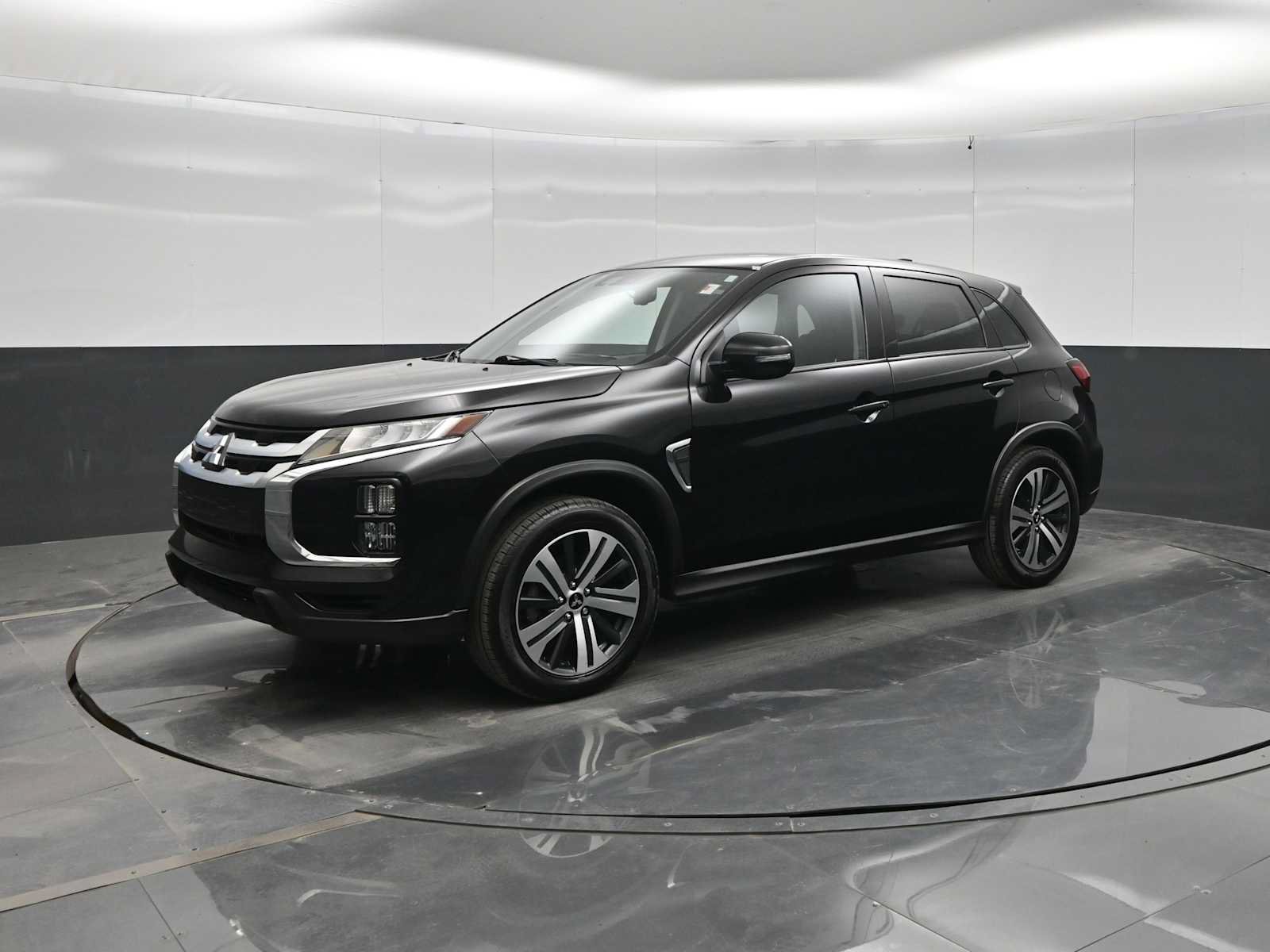 Used 2022 Mitsubishi Outlander Sport SE FWD image 4