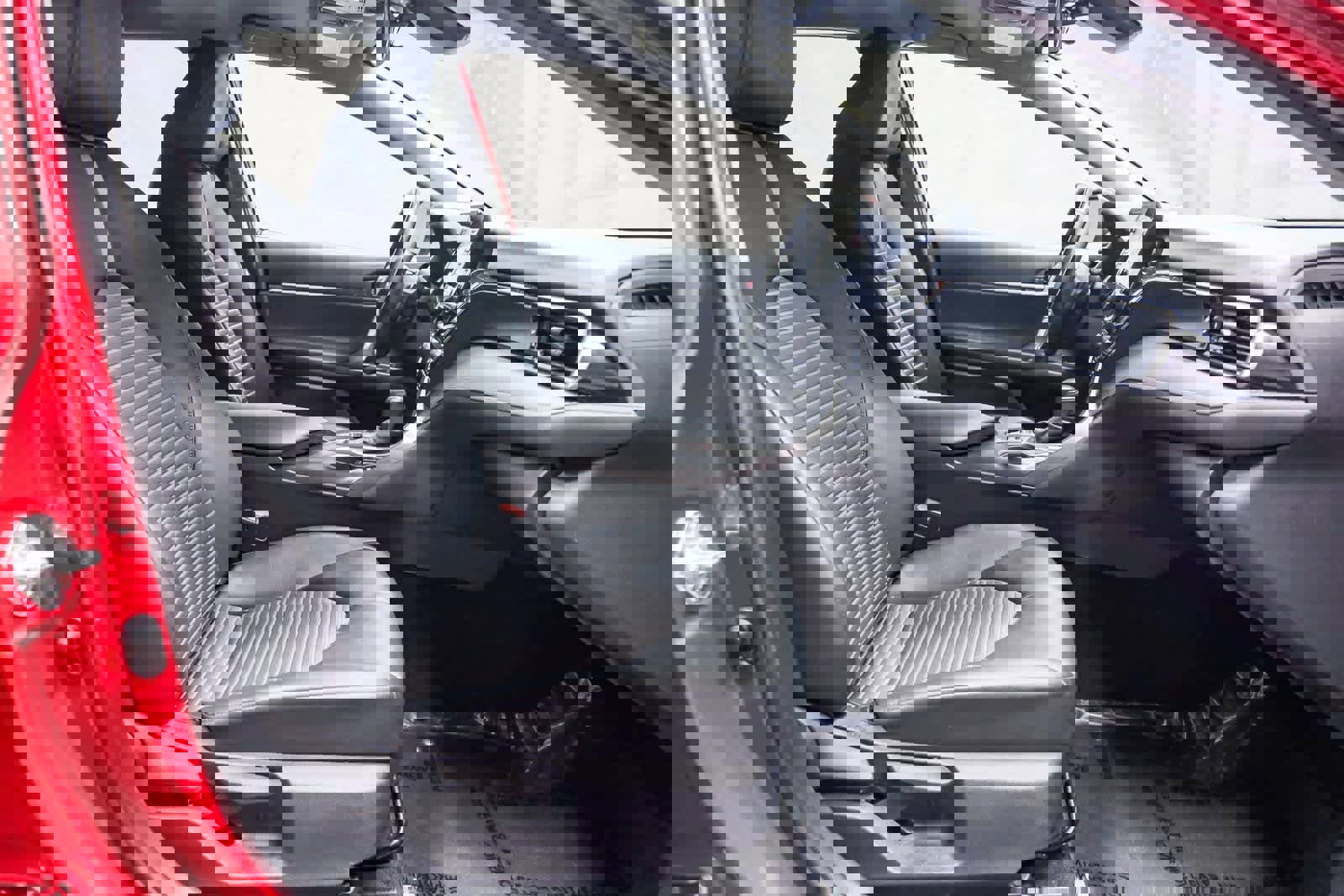 Used 2022 Toyota Camry SE image 18