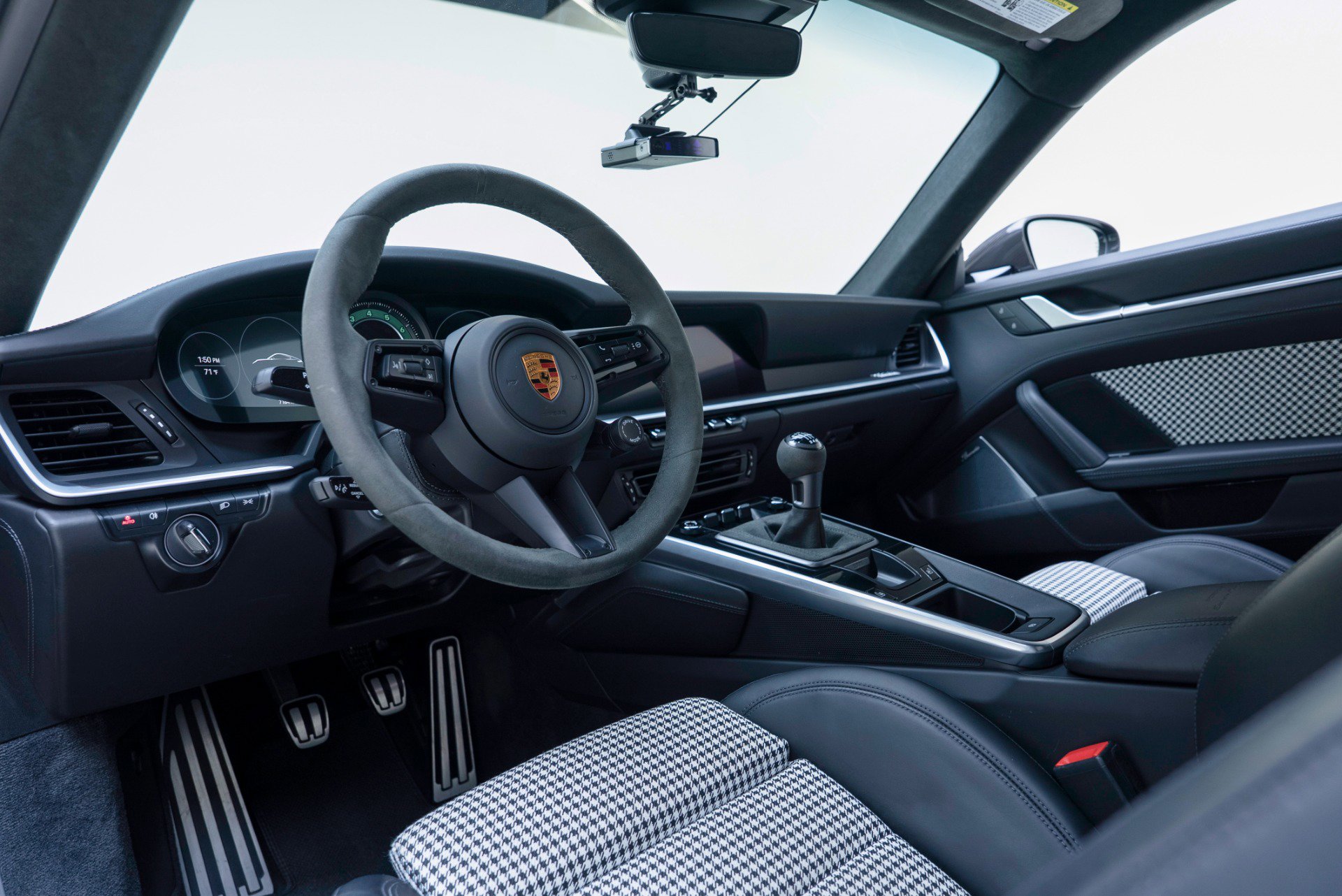 Used 2023 Porsche 911 Carrera S RWD image 2