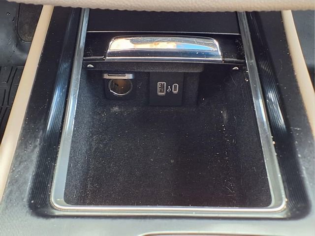 Used 2022 Lincoln Corsair AWD w/ Premium Package image 26