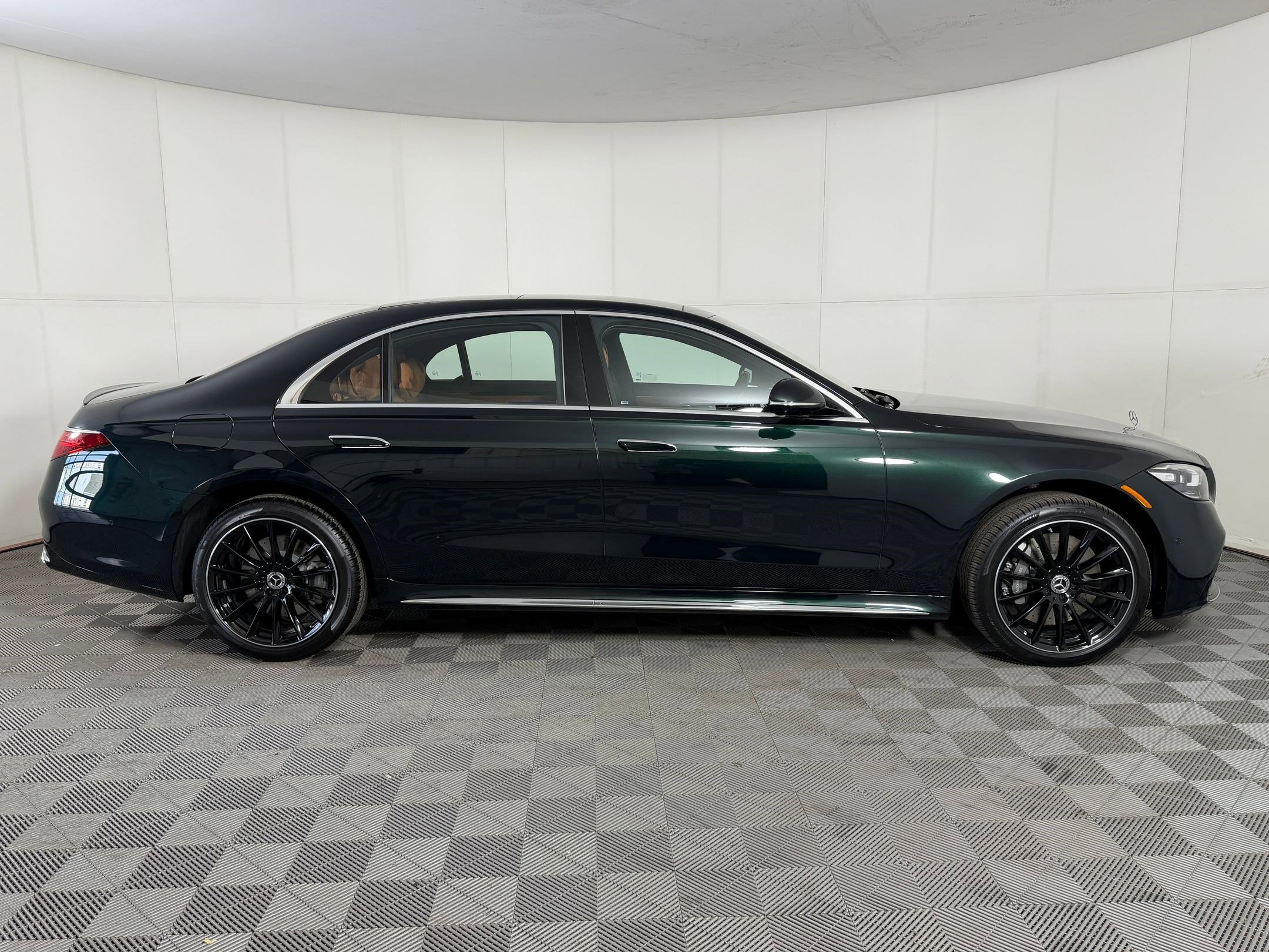New 2026 Mercedes-Benz S 580 4MATIC Sedan image 8