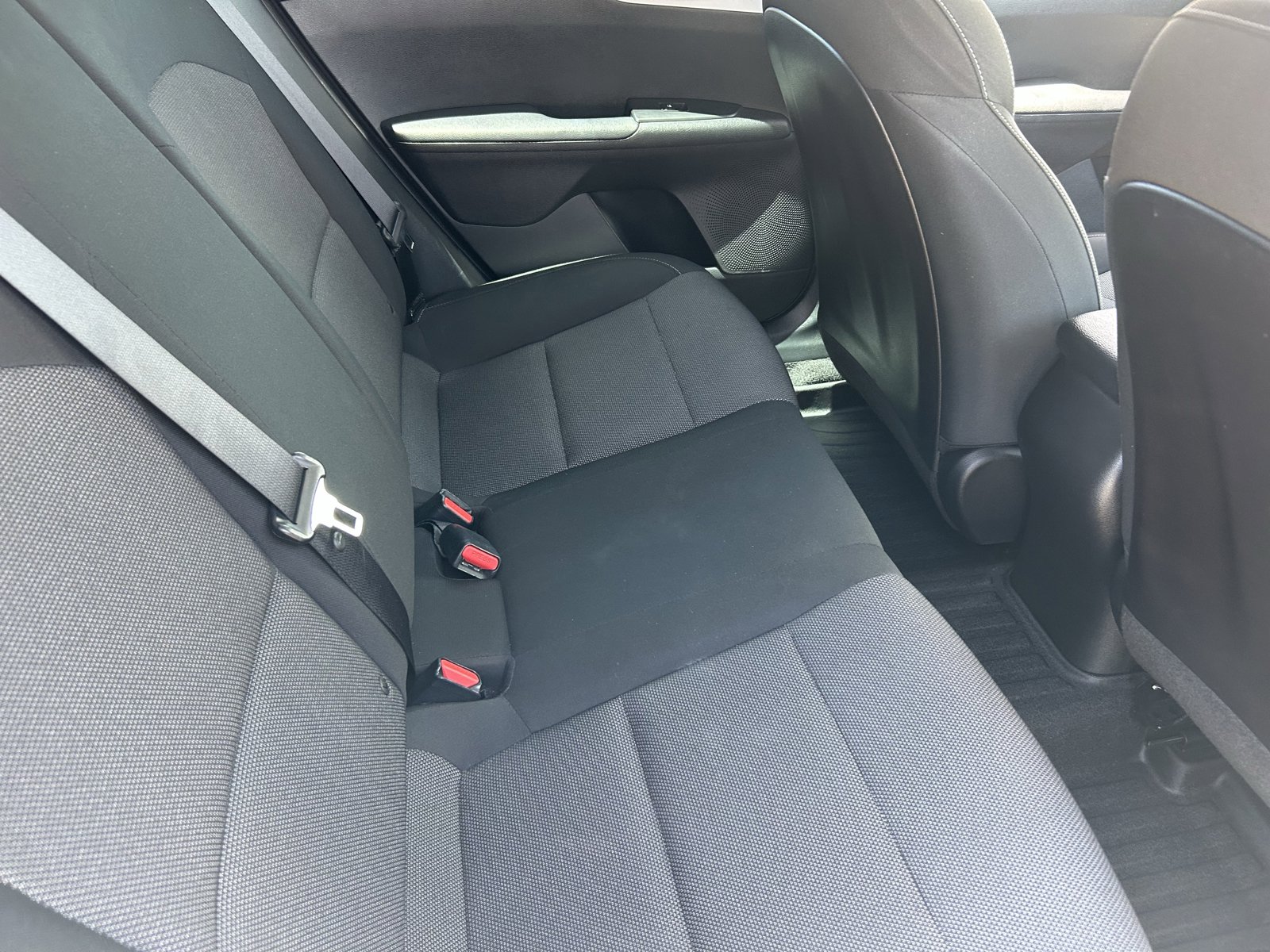 Used 2022 Kia Forte LXS FWD image 13