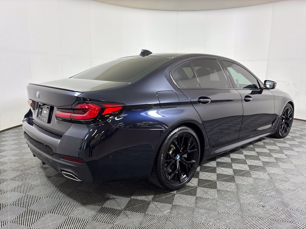Used 2022 BMW 530i w/ M Sport Package RWD image 5