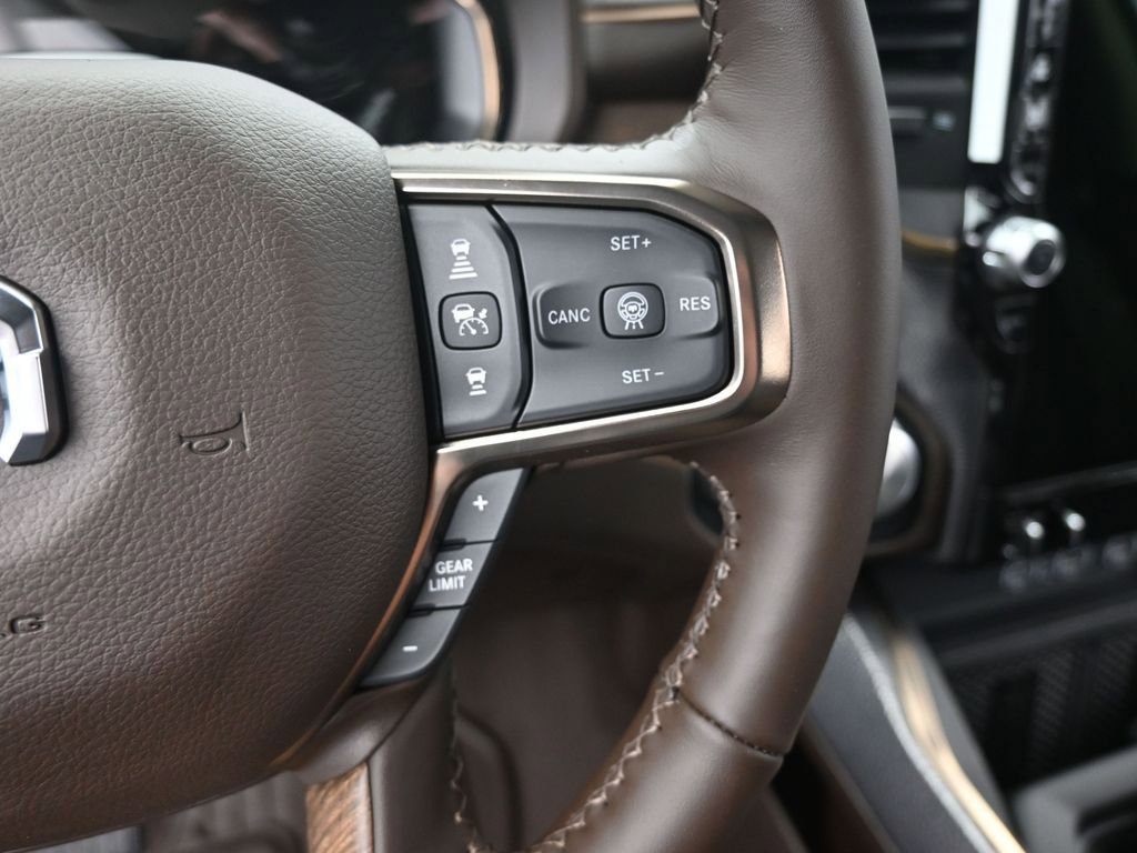 New 2025 RAM 1500 Limited image 32
