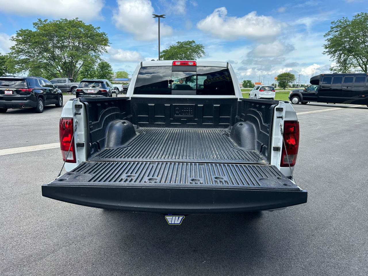 Used 2019 RAM 1500 Classic SLT RWD image 17