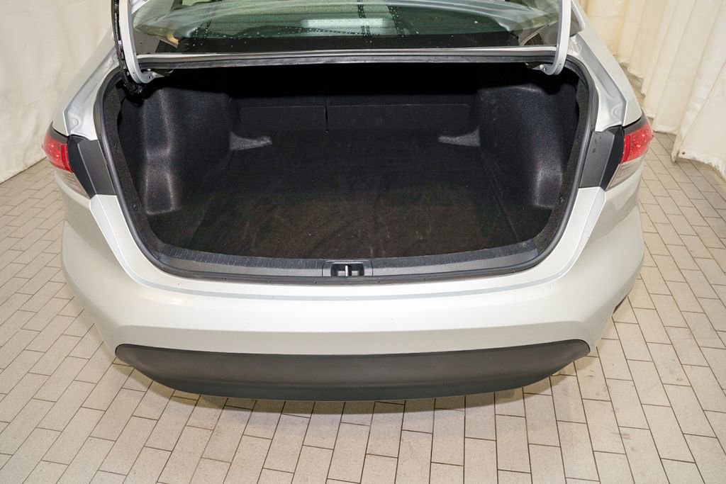 Used 2024 Toyota Corolla LE image 5