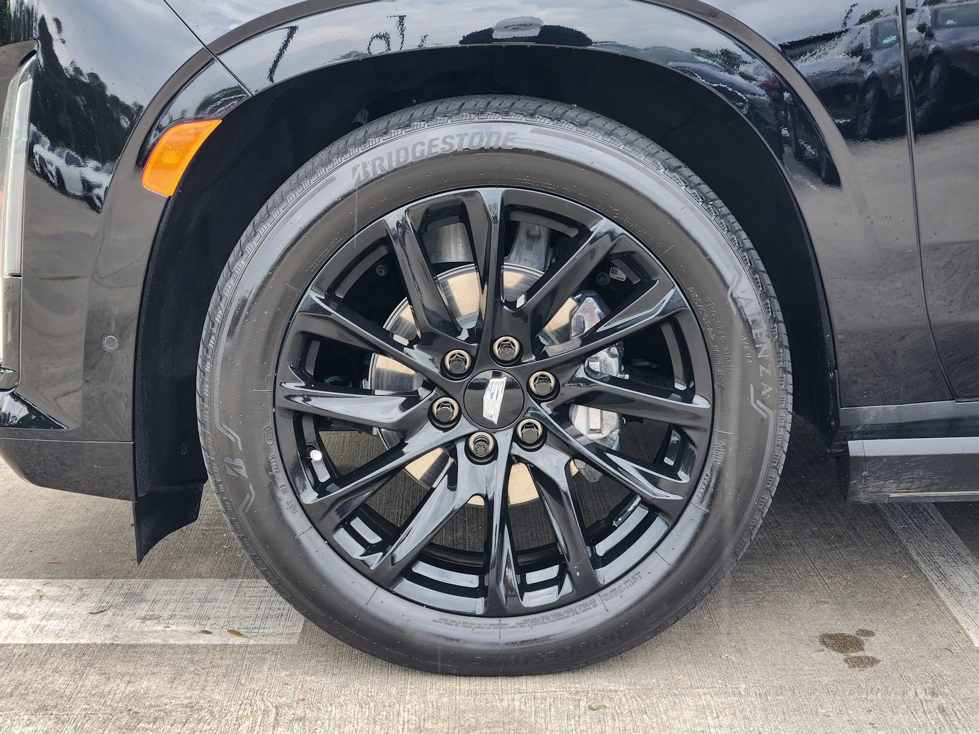 Used 2023 Cadillac Escalade Sport Platinum w/ LPO, ONYX Package image 12