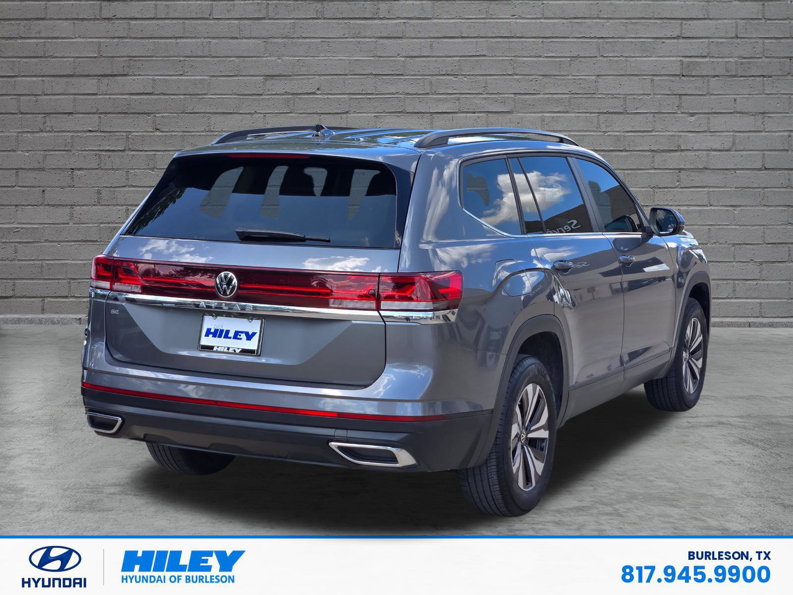 Used 2024 Volkswagen Atlas SE FWD image 4