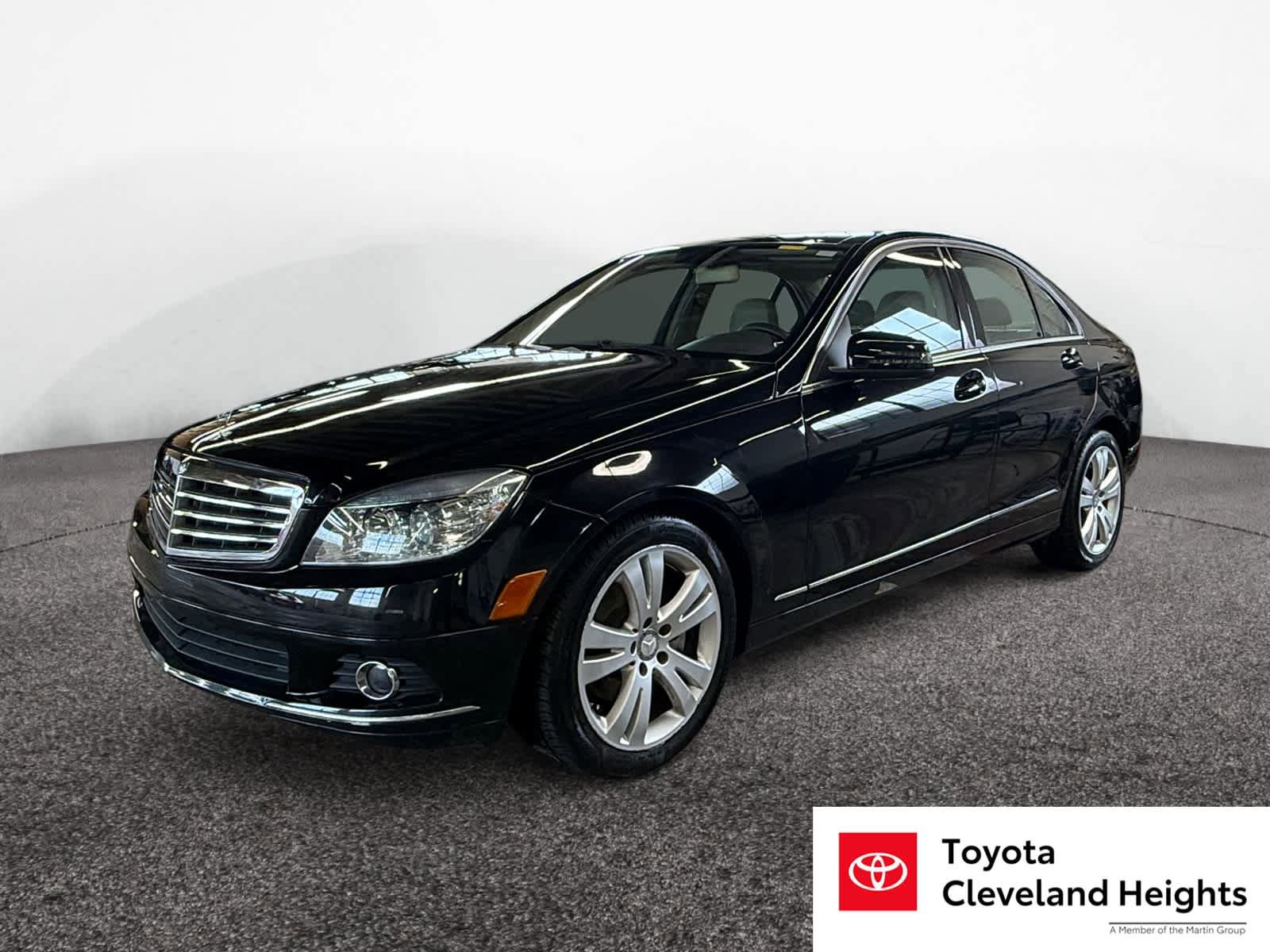 Used 2011 Mercedes-Benz C 300 4MATIC Sedan image 1