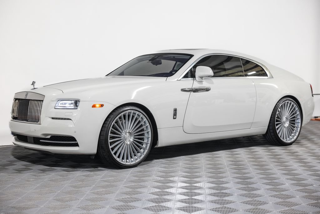Used 2014 Rolls-Royce Wraith RWD image 19