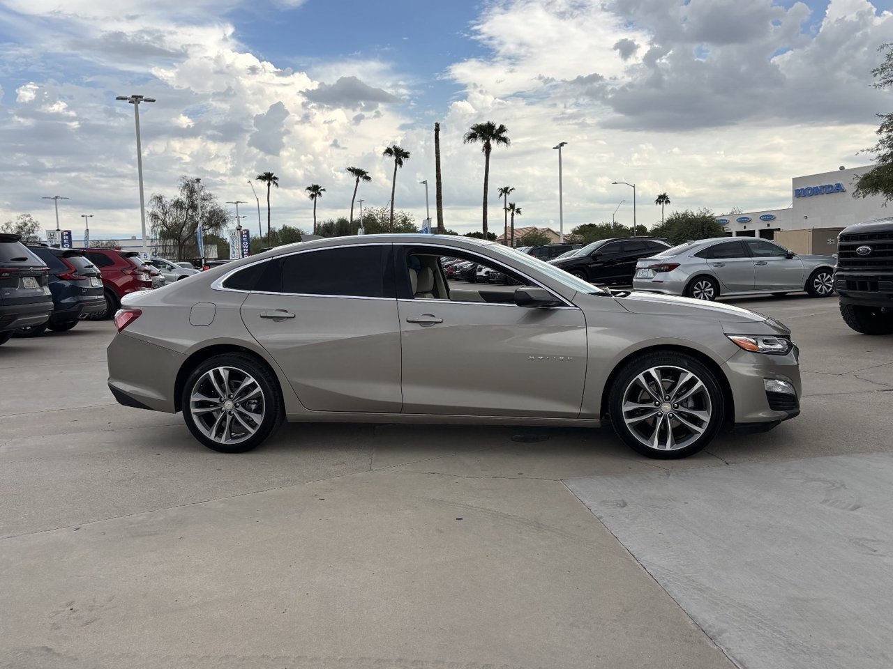 Used 2023 Chevrolet Malibu LT w/ LPO, Floor Liner Package FWD image 11
