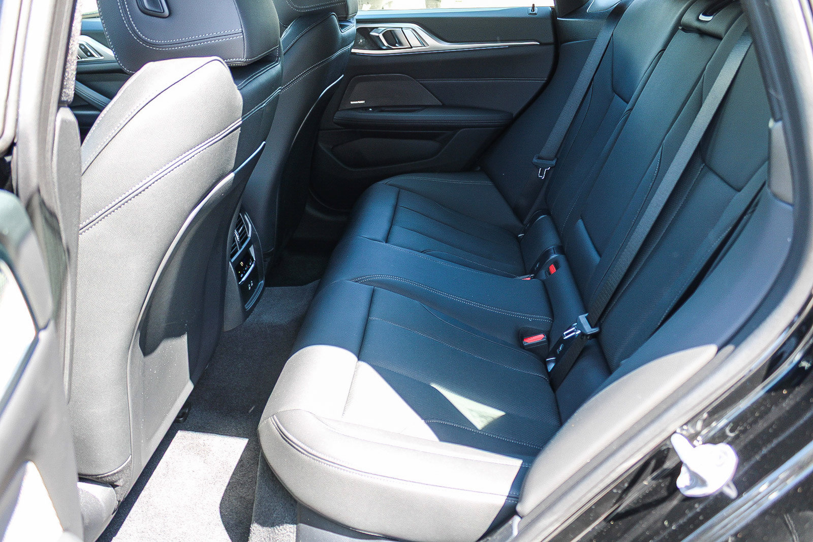 New 2026 BMW i4 xDrive40i w/ Premium Package AWD/4WD image 15