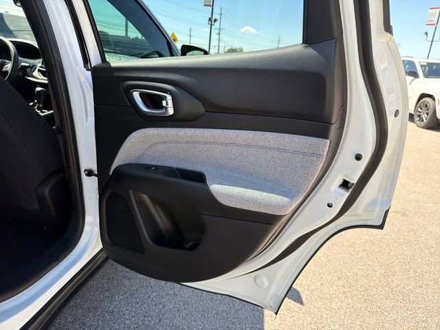 Used 2024 Jeep Compass Sport image 29