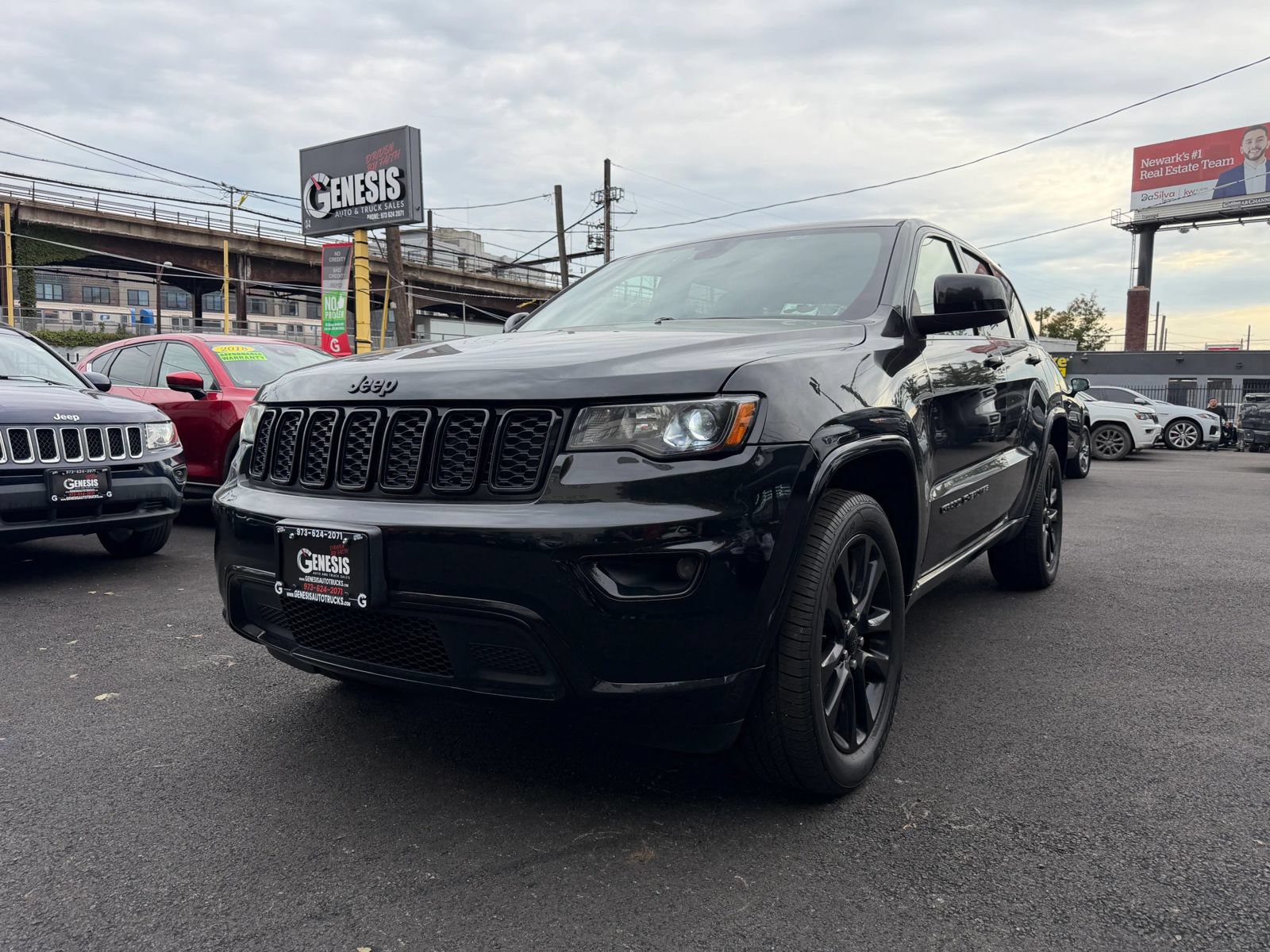 Used 2019 Jeep Grand Cherokee Altitude