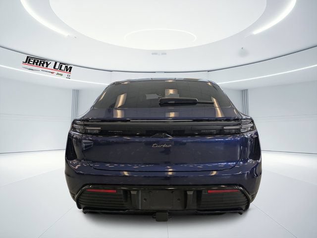 Used 2024 Porsche Macan Turbo Electric AWD/4WD image 4