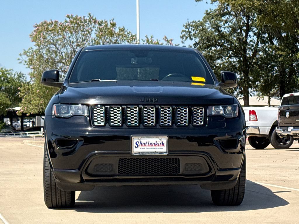 Used 2022 Jeep Grand Cherokee Laredo X RWD video 2