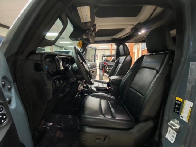Used 2024 Jeep Wrangler Unlimited Rubicon 4xe AWD/4WD image 16