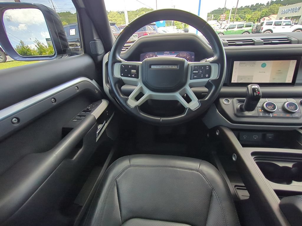 Used 2020 Land Rover Defender 110 HSE AWD/4WD image 18