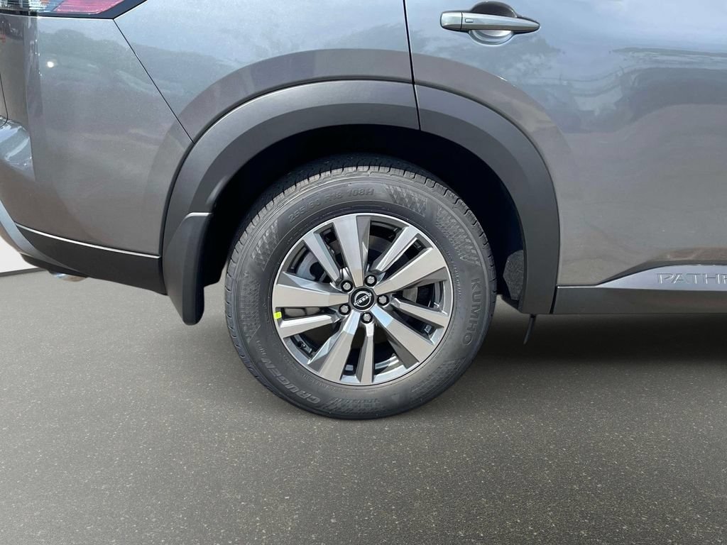 New 2026 Nissan Pathfinder SL FWD image 7