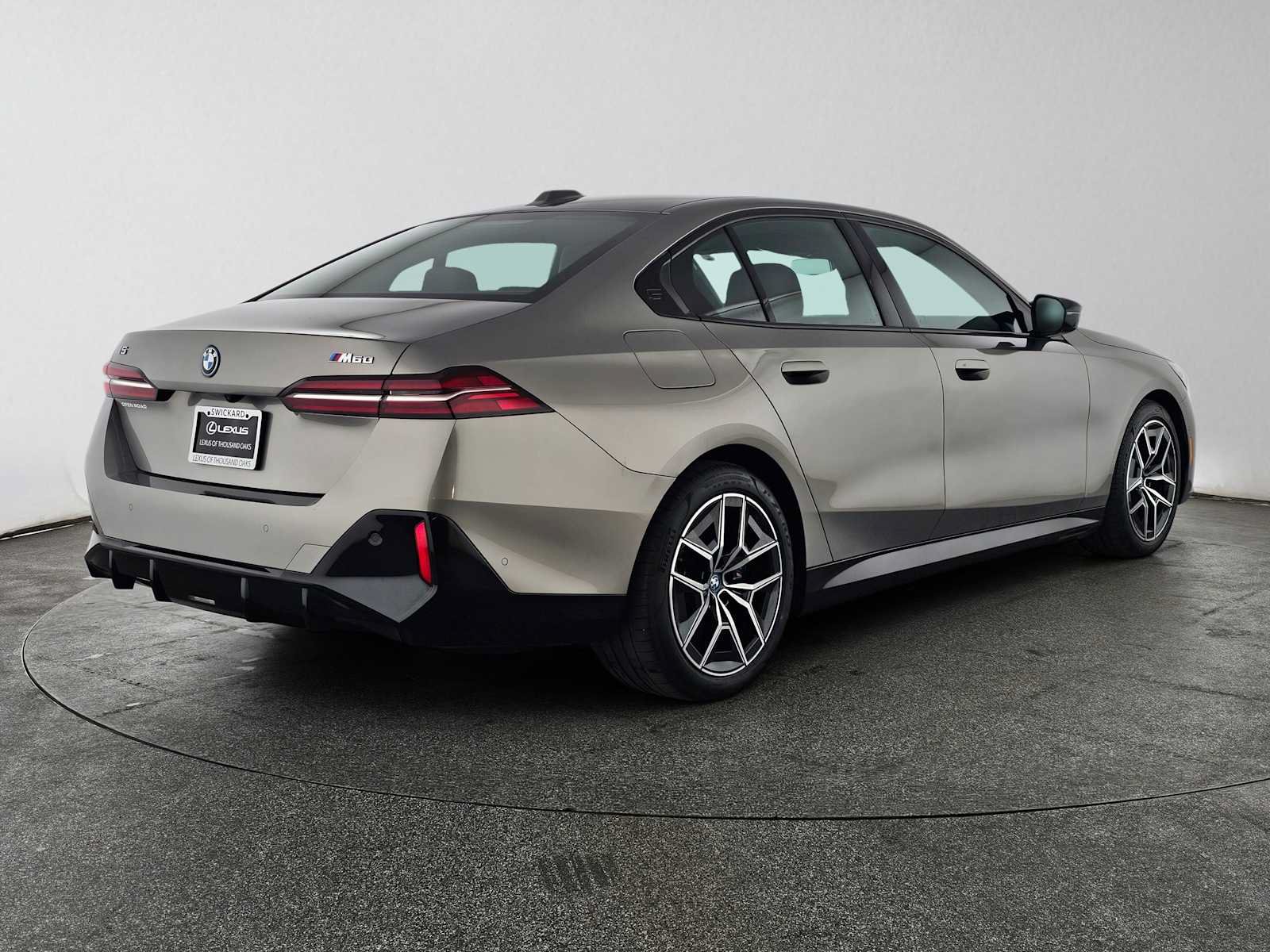 Used 2024 BMW i5 M60 w/ Premium Package AWD/4WD image 3