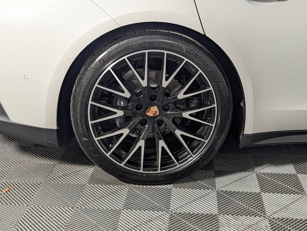 New 2026 Porsche Panamera RWD image 13