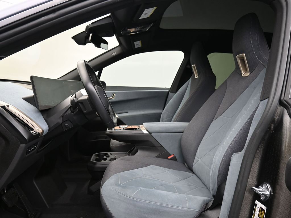 Used 2023 BMW iX xDrive50 w/ Ultimate Package 2 image 10