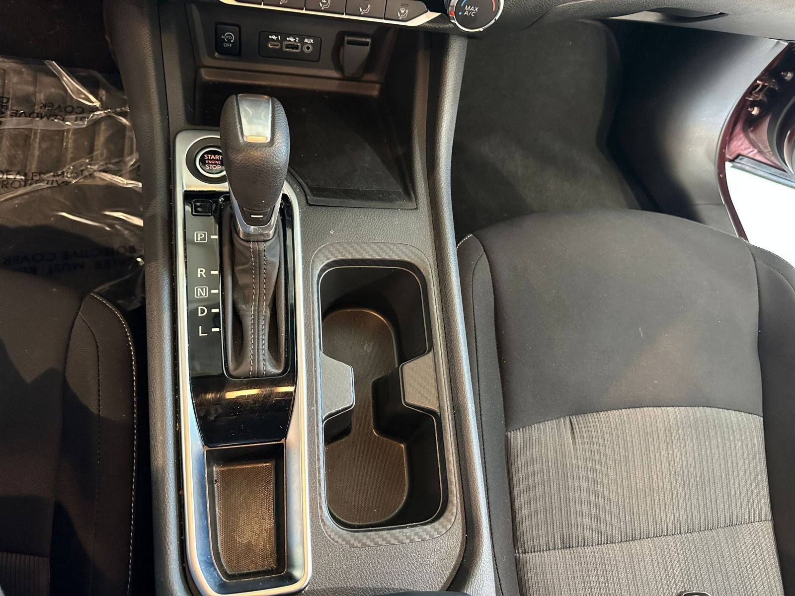 Used 2025 Nissan Sentra SV image 40