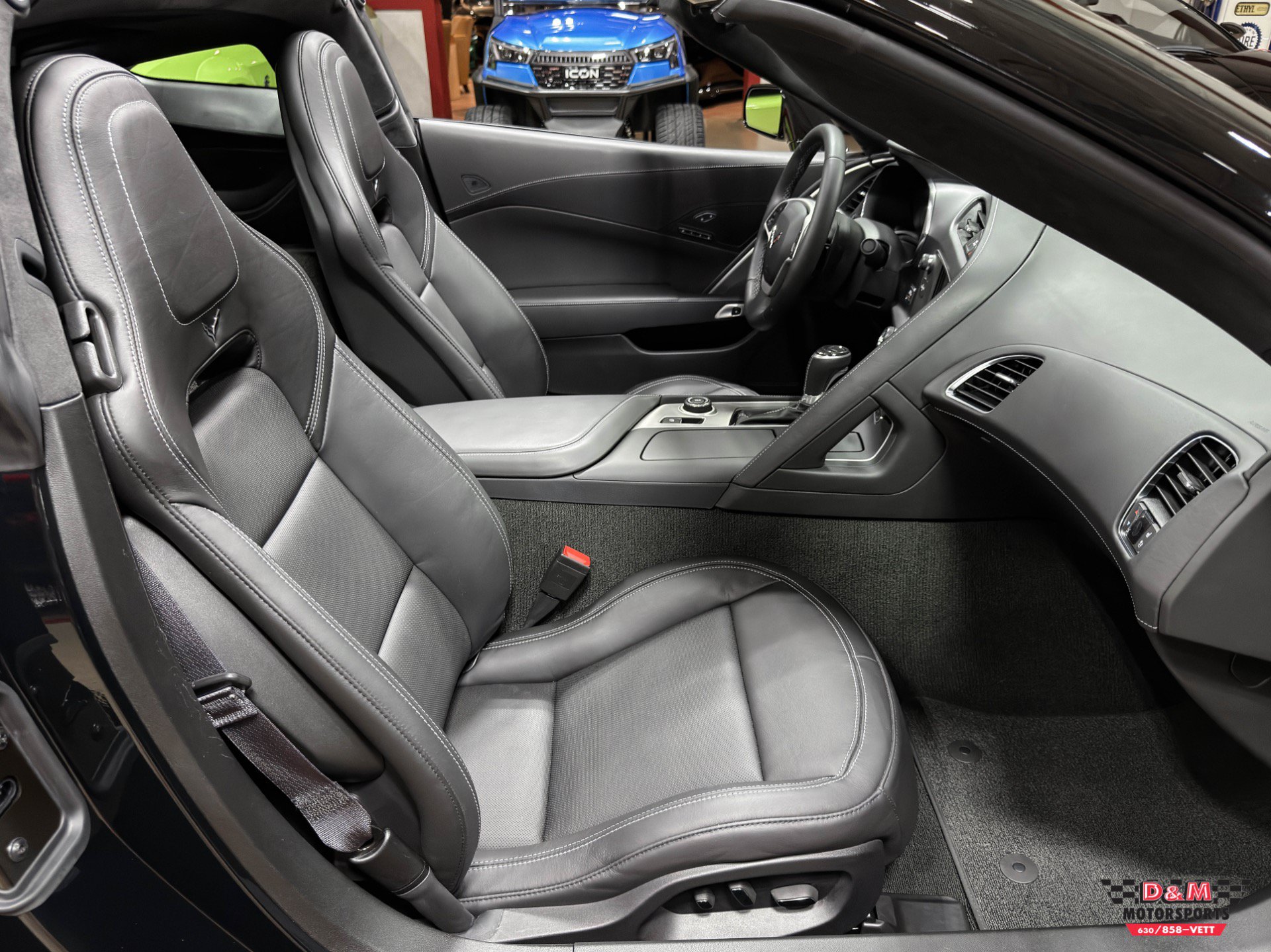 Used 2015 Chevrolet Corvette Stingray Coupe w/ 3LT Preferred Equipment Group RWD image 13