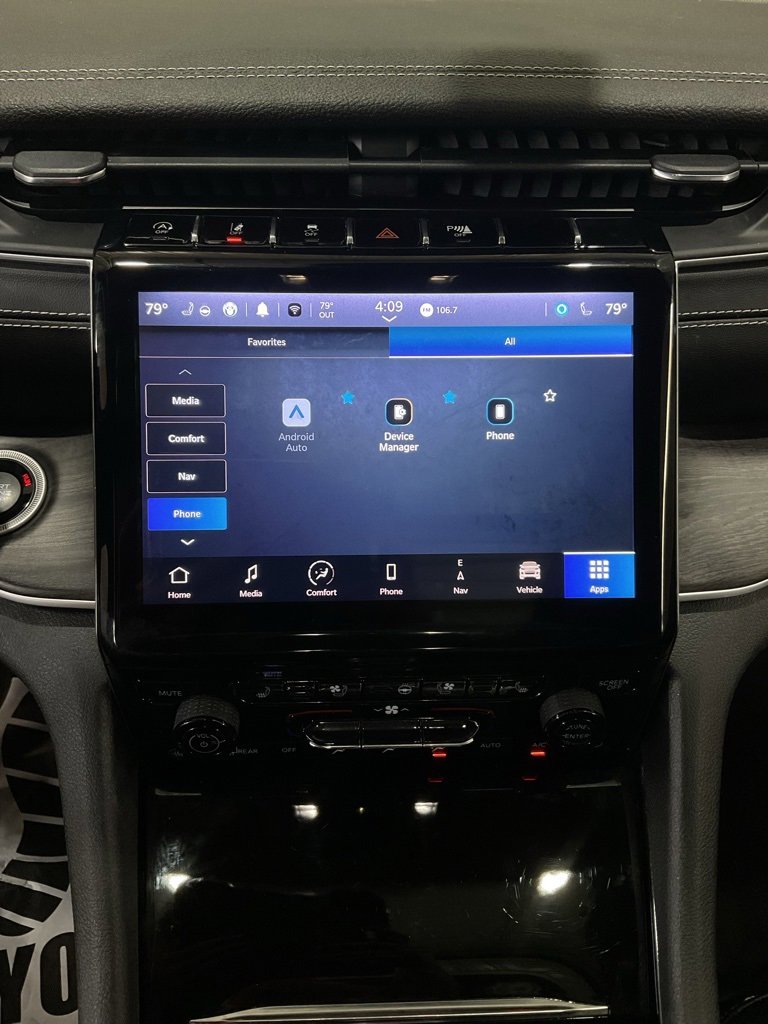 Used 2023 Jeep Grand Cherokee L Limited w/ Luxury Tech Group II image 20