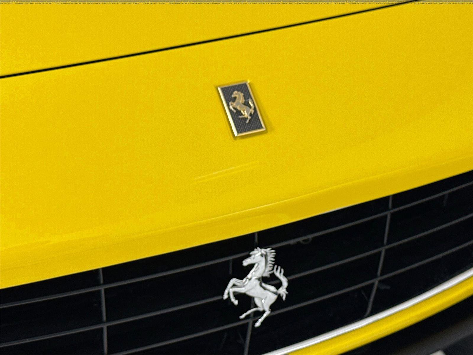 Used 2014 Ferrari California image 31