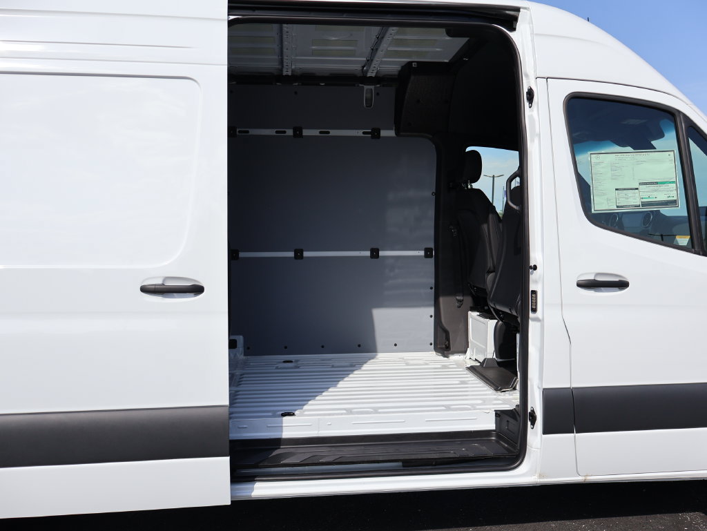 New 2026 Mercedes-Benz Sprinter 2500 image 12