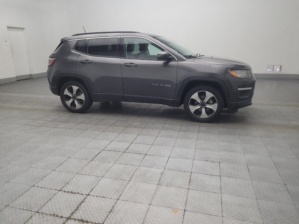 Used 2017 Jeep Compass Latitude w/ Popular Equipment Group FWD image 11