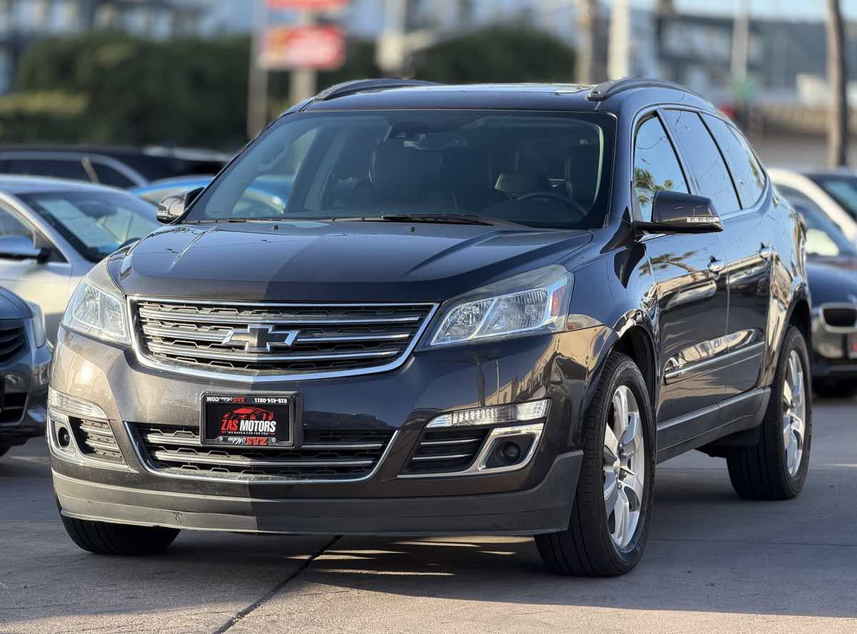 Used 2017 Chevrolet Traverse Premier AWD/4WD image 3