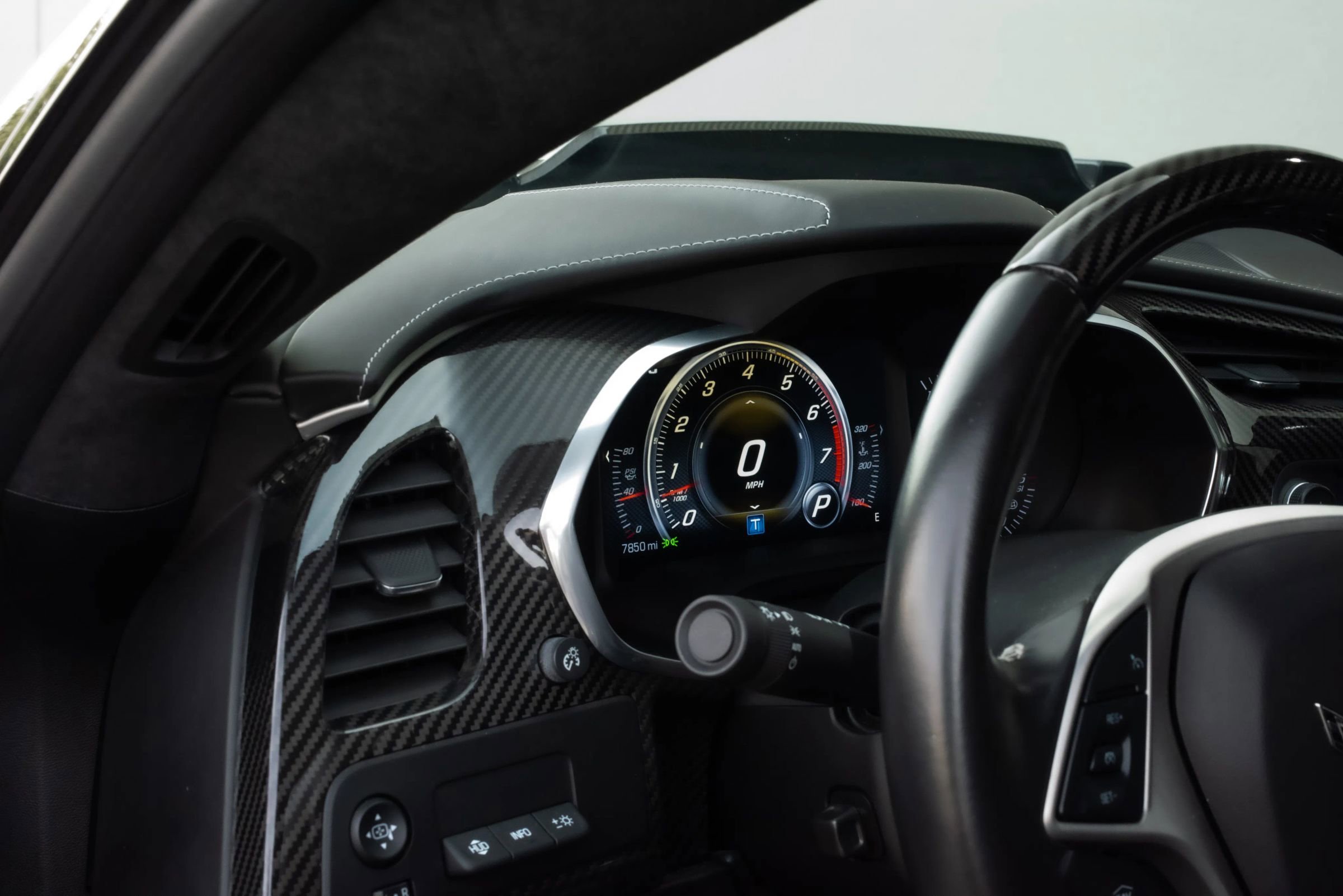 Used 2019 Chevrolet Corvette ZR1 RWD image 17