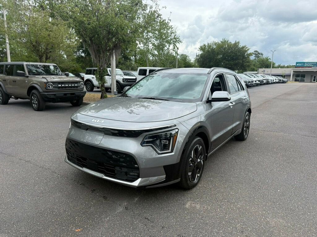 Used 2025 Kia Niro Wave w/ Wave Preserve Package