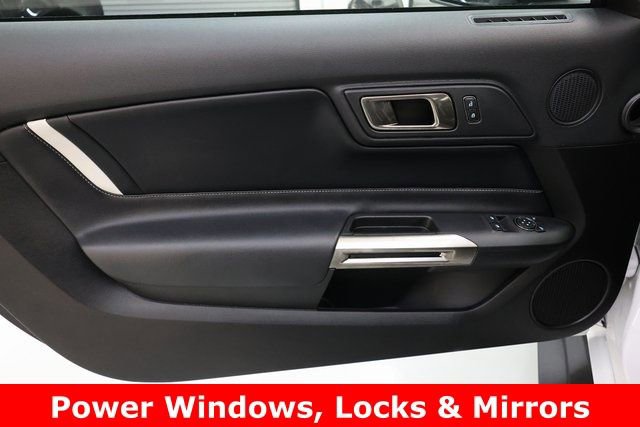 Used 2021 Ford Mustang Shelby GT500 w/ Carbon Fiber Track Pack image 48