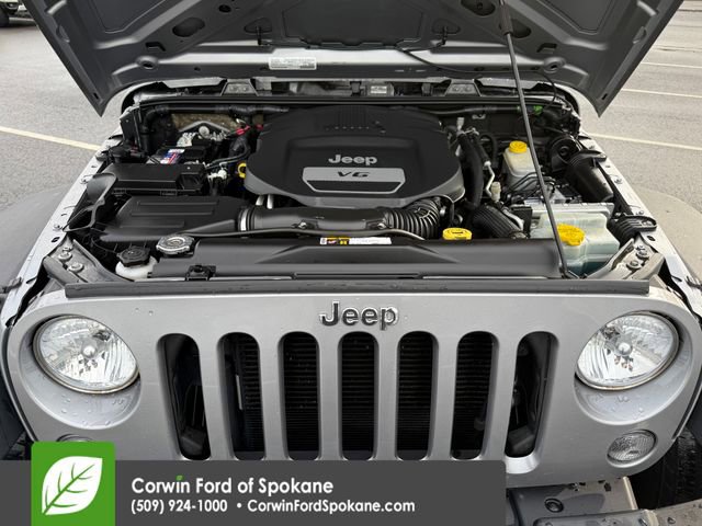 Used 2015 Jeep Wrangler Sport w/ Connectivity Group image 31