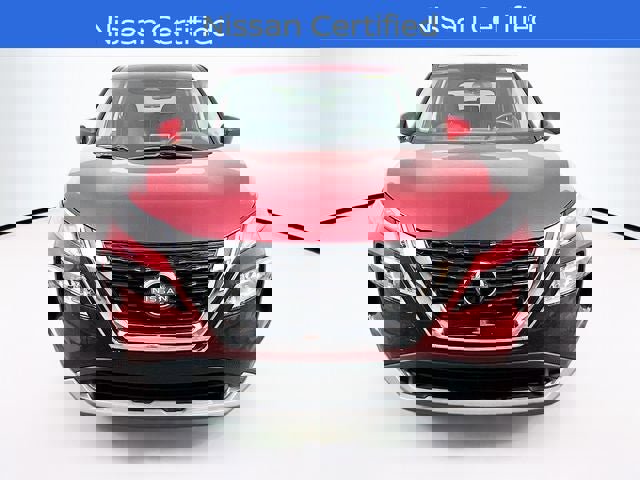Used 2023 Nissan Rogue SV image 2