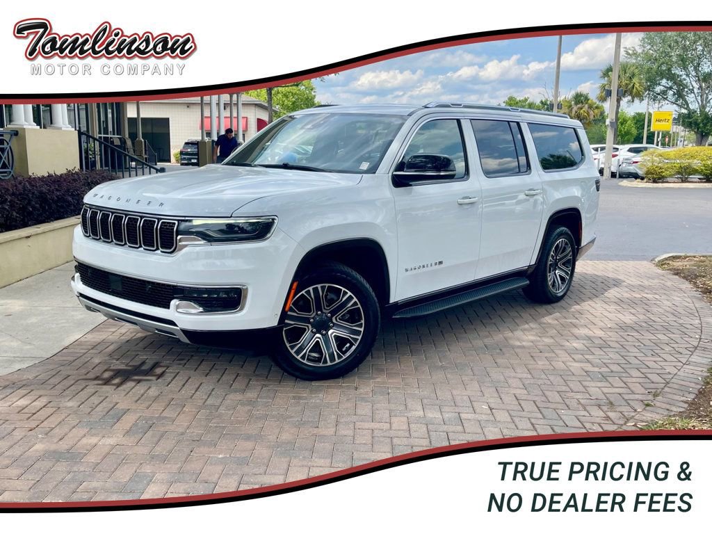 Used 2024 Jeep Wagoneer L Series II w/ Flexible Seating Group RWD image 1